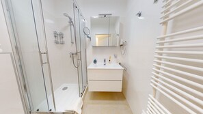 Haartrockner, Toilettenpapier