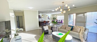 Spacious 7BRM 5-bathroom Rental House