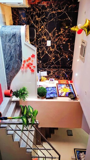 Reception - Hotel Rudra Paradise (Varanasi)