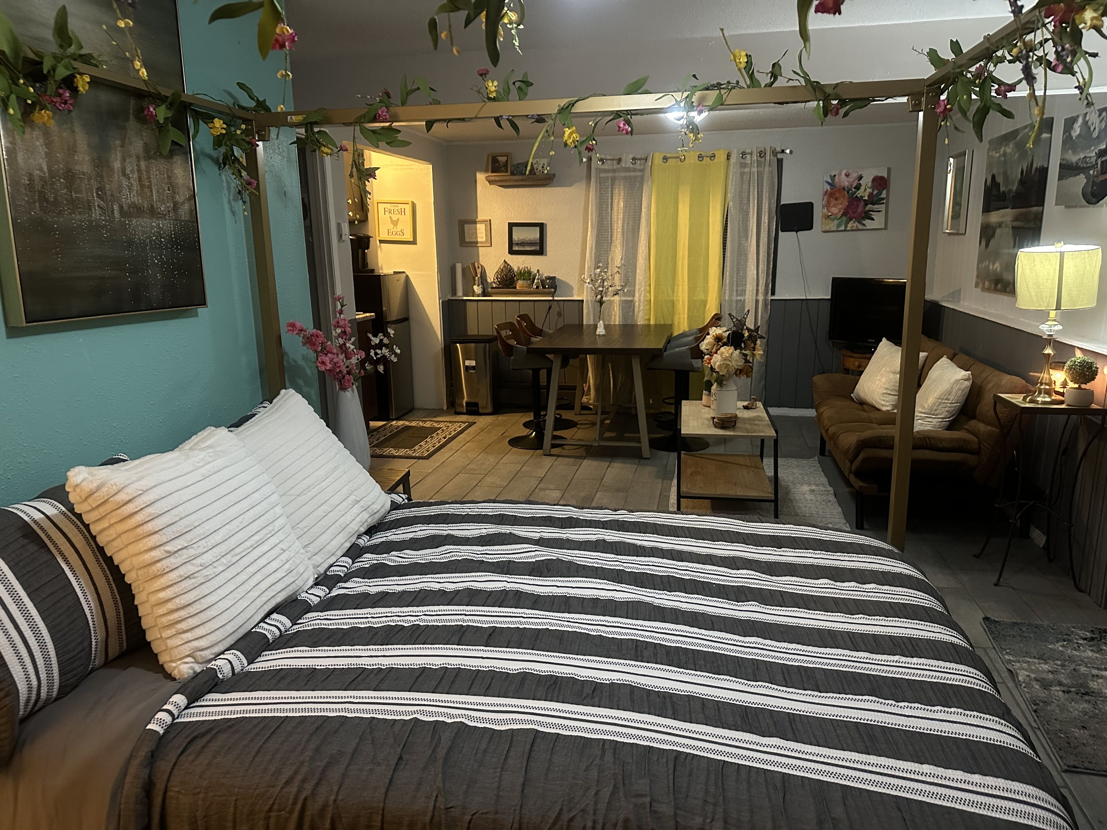 Moderno, Apartamento a Solo 2 Minutos del Finger Lake