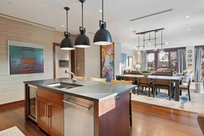 Interior - Solaris 5B East - 4 Bedroom (Vail)