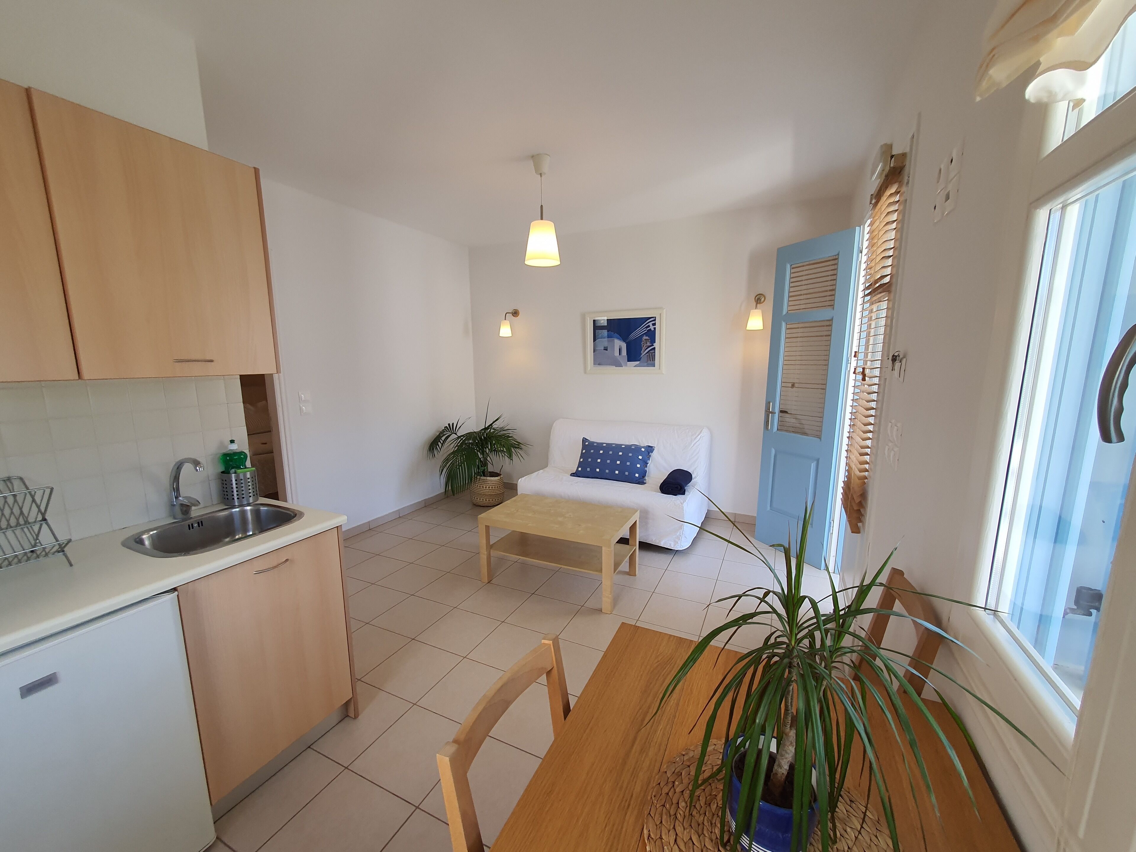 Appartement Premium (Lemonia) | Salle de bain | Douche à « effet pluie », serviettes fournies