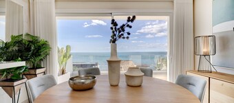 Villa 'Endless Summer' with Sea View, Wi-Fi and Air Conditioning