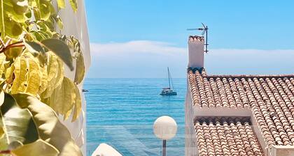 Villa Endless Summer – Exclusive Sea View Retreat with private pool and saunaJust 80m from the Beach