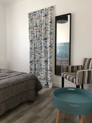 4 camere, ferro/asse da stiro, Wi-Fi gratuito