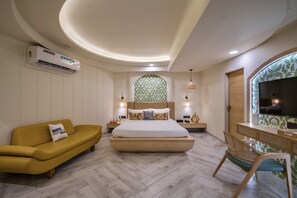 Executive-Suite, 1 King-Bett | Hochwertige Bettwaren, Schreibtisch, schallisolierte Zimmer