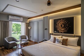 Deluxe-Zimmer | Hochwertige Bettwaren, Schreibtisch, schallisolierte Zimmer