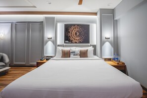Deluxe Room - Roadies Rostel - Best Adventure Resort In Ahmedabad. (Mahemdavad)