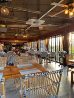 Free daily cooked-to-order breakfast