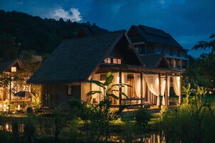 Premium Duplex | Free minibar, in-room safe, individually decorated