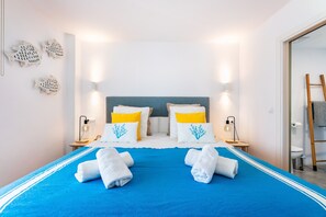 1 bedroom, free WiFi, bed sheets - Holiday Apartment 'Voramar' close to the Beach with Mountain View, Shared Pool & Wi-Fi (Pollensa)