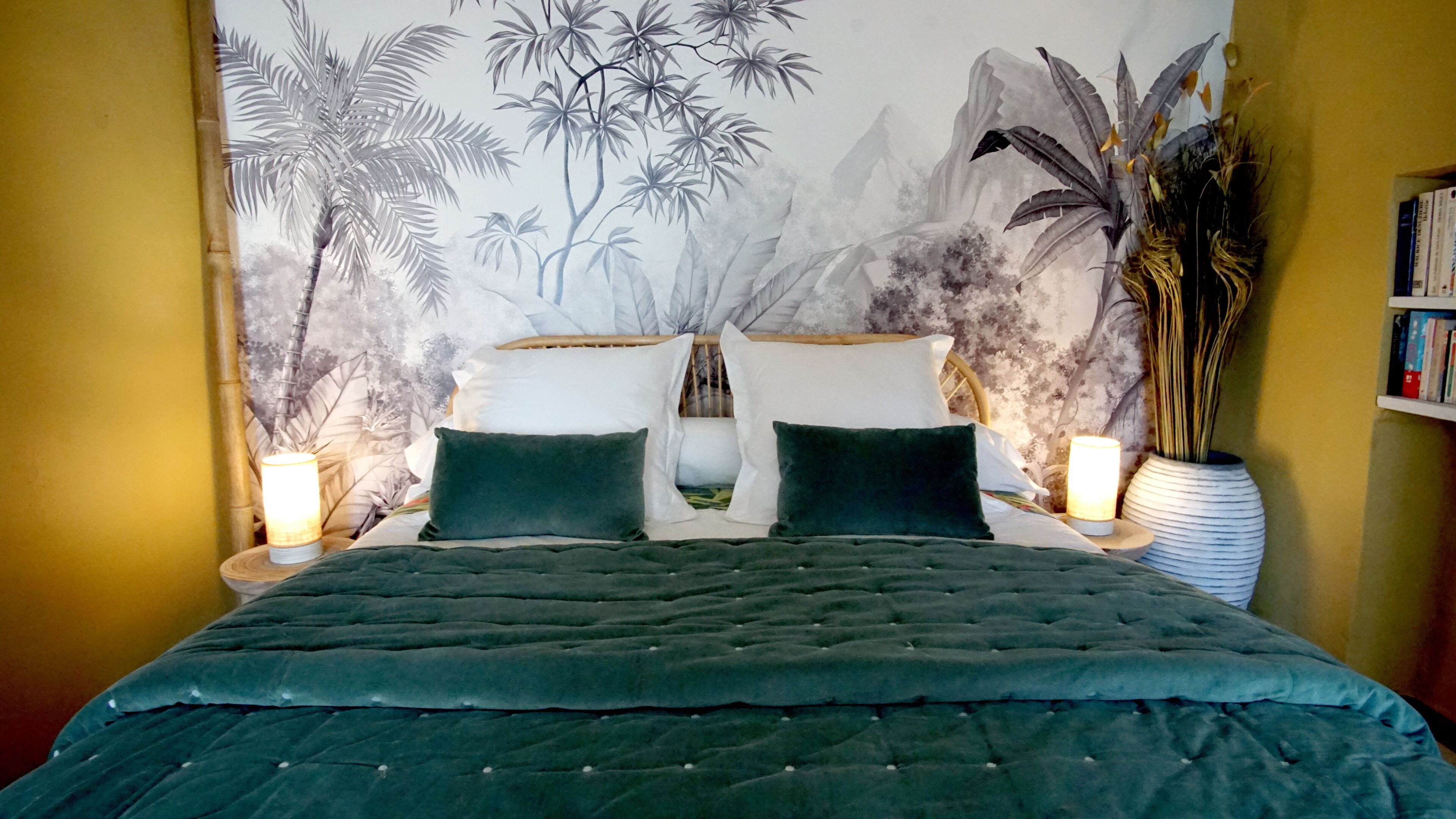 Superior Suite, Jetted Tub, Hill View (Bambou) | 1 bedroom, soundproofing, free WiFi, bed sheets