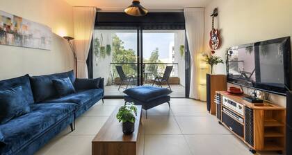 Cozy Nest Apartment with balcony