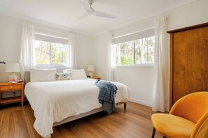 3 عدّة غرف نوم ومكواة/لوح كي وسرير سفر وواي فاي مجانًا