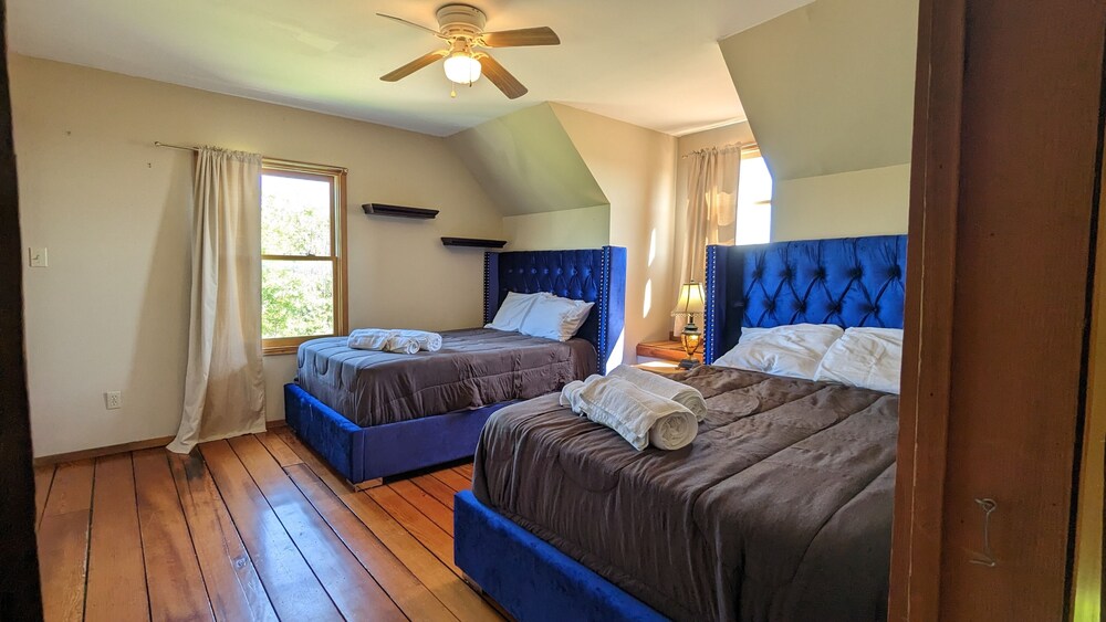 This house is a 3 bedroom(s), 2 bathrooms, located in Winchester, VA. Frederick County Vrbo