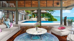 65-inch flat-screen TV with digital channels, DVD player, MP3 dock - Villa Lomchoy (Kamala)