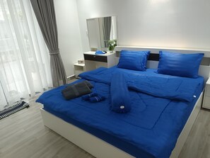 3 bedrooms, iron/ironing board, WiFi, bed sheets