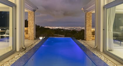 2 Luxury Villas - 20 Guests - 2 Pools