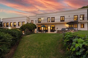 Exterior - 2 Luxury Villas - 20 Guests - 2 Pools (Cape Town)