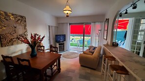 Flat-screen TV, DVD player - Superbe Rez de Jardin Dans Résidence au Calme (Nice)