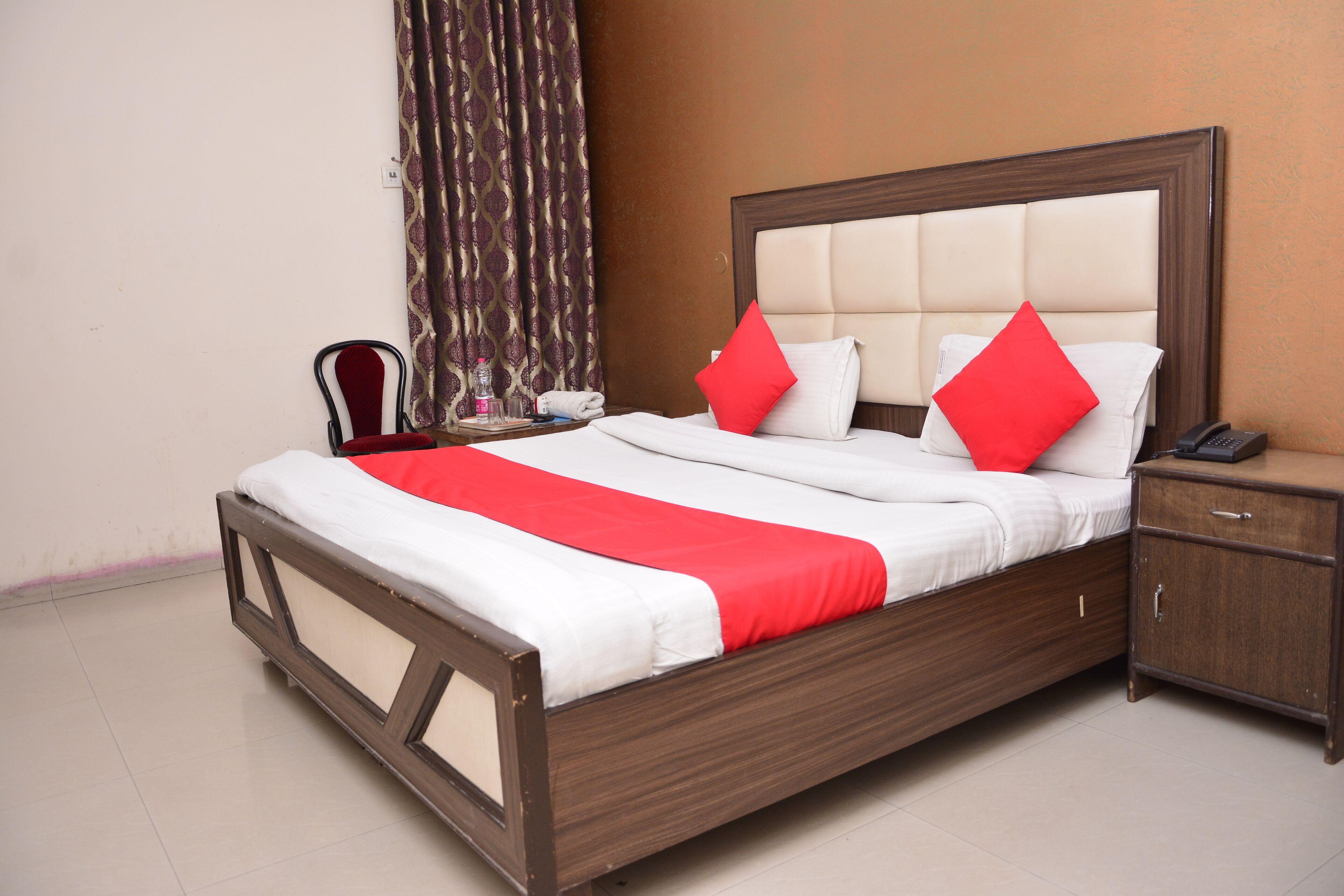 Photo - Hotel Mayank Plaza-Near IGI Airport Terminal-3