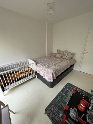 2 chambres, draps fournis