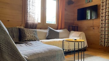 Familienapartment, 4 Schlafzimmer, Nichtraucher | Wohnbereich