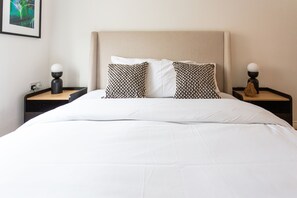 아파트 | 5 개의 침실, 다리미/다리미판, 무료 WiFi, 침대 시트