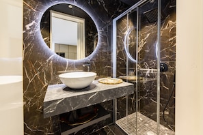 Bathroom - Ricasoli Duomo View by Mmega (Florence)