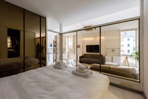 1 bedroom, premium bedding, down comforters, individually decorated - Ricasoli Duomo View by Mmega (Florence)