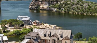 PK Dream-6 bedroom/8bath- Lakefront Home w POOL and Hot Tub!