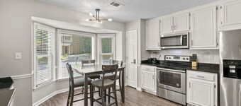 Cozy Home in Quiet Neighborhood - King Beds