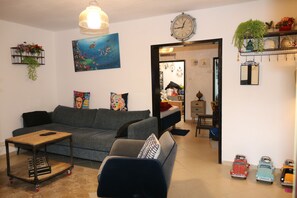 Classic Apartment | Living area | Flat-screen TV - The private house Beer Sheba (Beersheba)