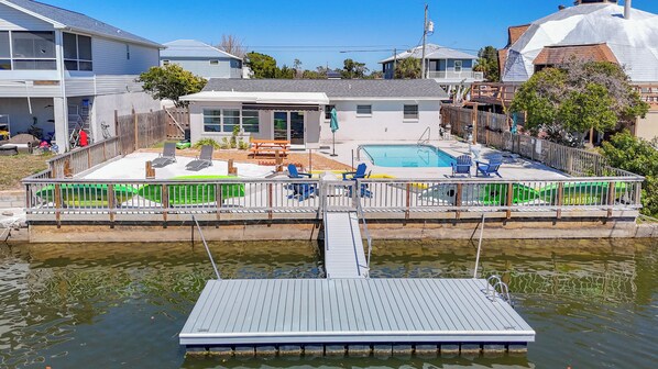 Outdoor pool, a heated pool - Waterfront Luxury • Private Beach • Heated Pool • Dock • Kayaks (Hernando Beach)