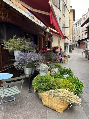 Outdoor dining - Joli Studio Refait A Neuf (Perpignan)