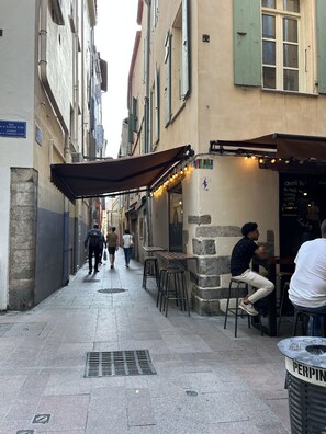 Outdoor dining - Joli Studio Refait A Neuf (Perpignan)