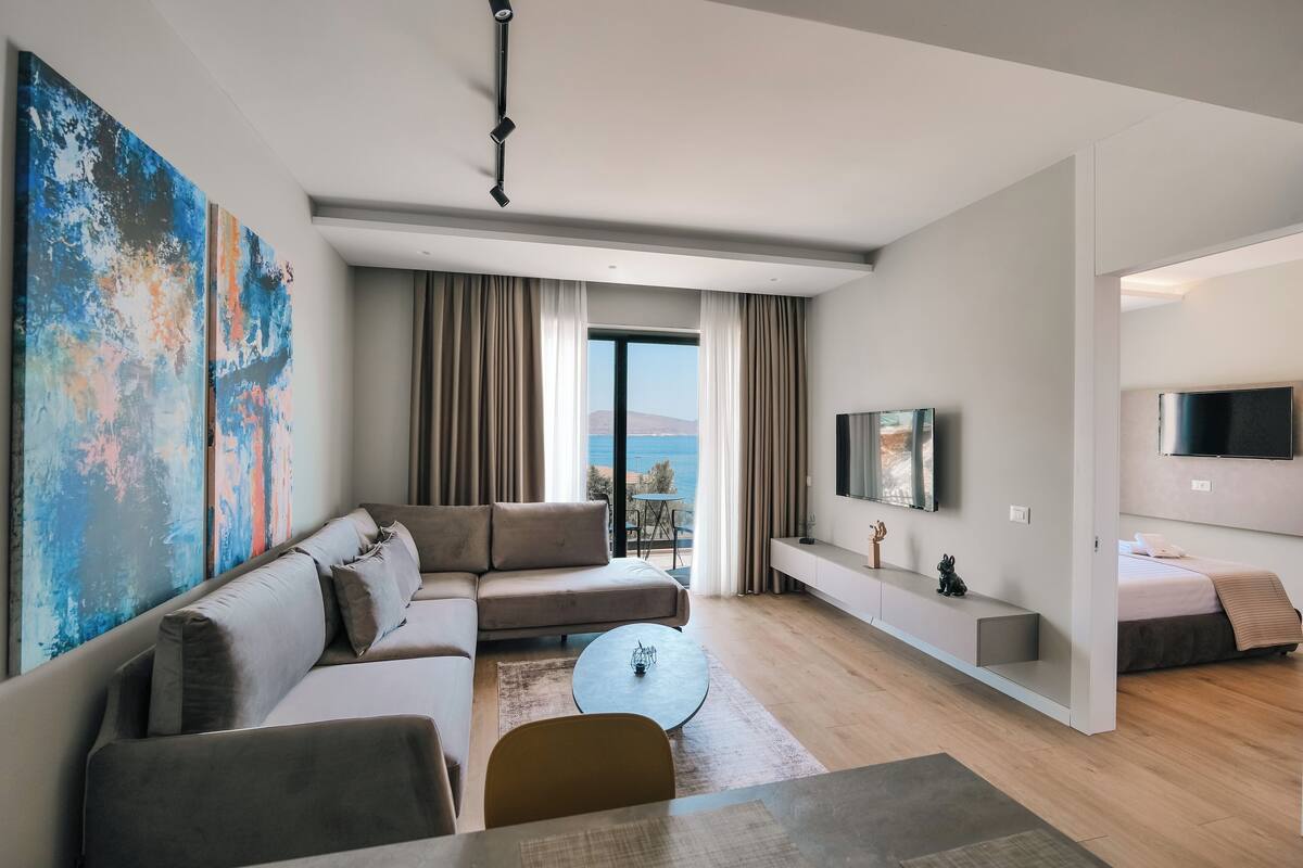 Luxury Residence 27, One Bedroom Superior Apartment, Side Sea View | WiFi (free)