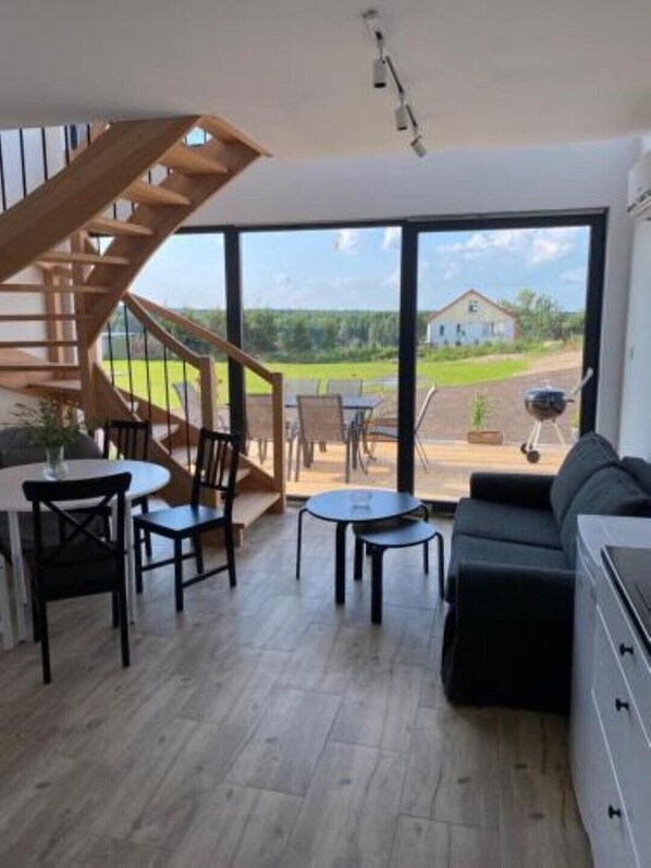 Taulutelevisio, takka