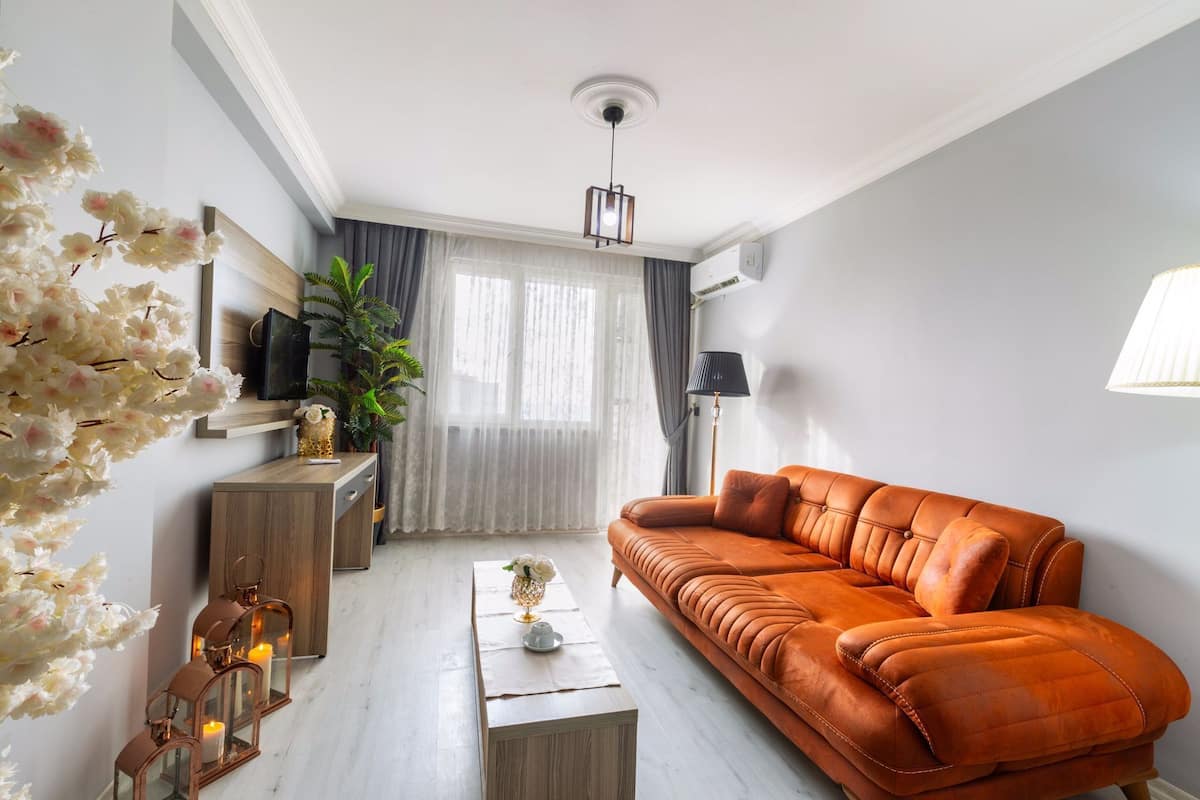 Junior Room | Living area | TV