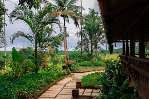Wayal wayanad farm resort: Honey moon villa amidst coffee and spice garden 