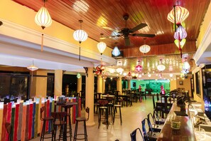 Bar (in der Unterkunft)