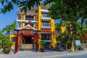 Front of property - iHome Hoi An (Da Nang)