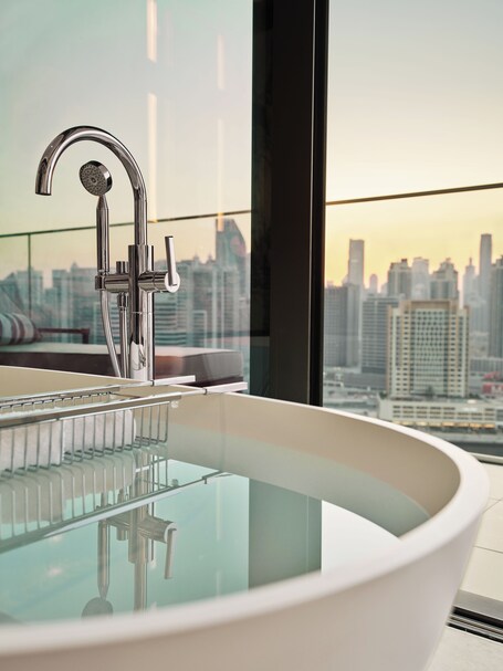 The Lana Dorchester Collection - Image 29