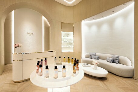 The Lana Dorchester Collection - Image 118