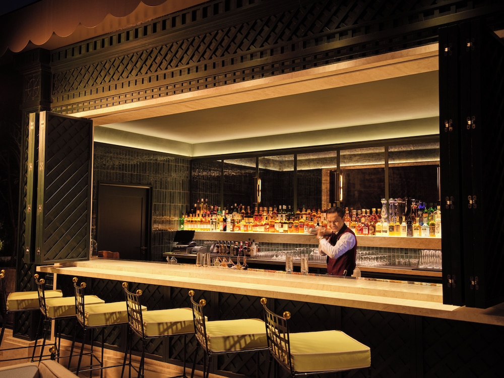 The Lana - Dorchester Collection by null