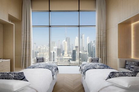 The Lana Dorchester Collection - Image 20