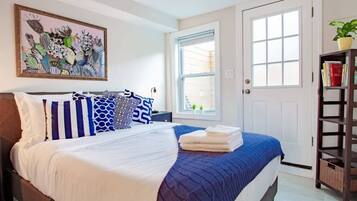 1 bedroom, desk, iron/ironing board, WiFi