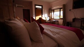 Room - HR Dukes Den Resort (Ramnagar)