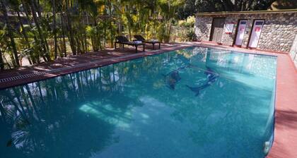 HR Dukes Den Resort