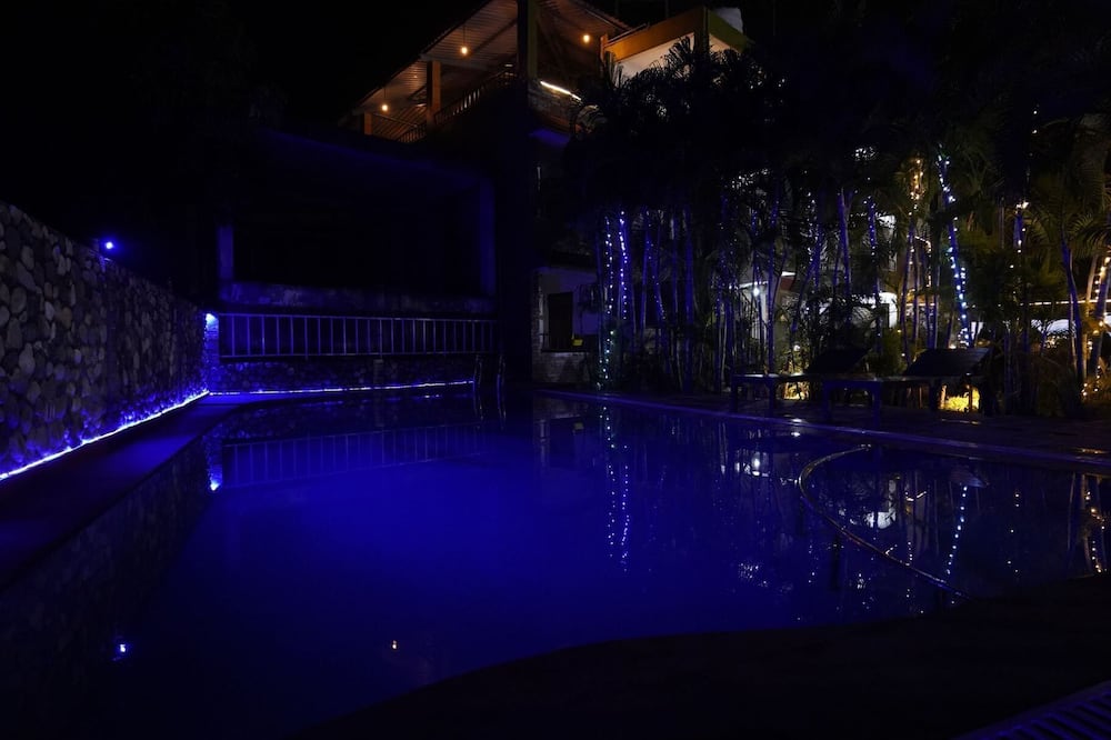 HR Dukes Den Resort
